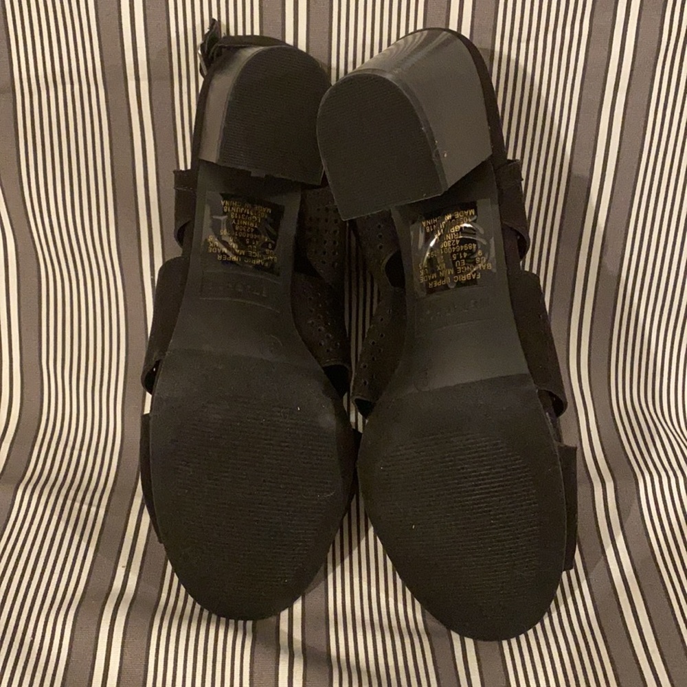NWOT Metaphor Trinity style black chunky heel sandals size 9 - Picture 6 of 8